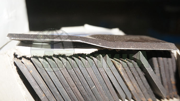 Нож роторной косилки левосторонний, 120х48х4, Lely (Лели)